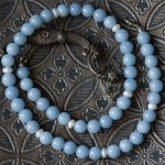 Бусы из Ангелита