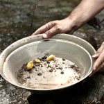 Добыча камня пирит