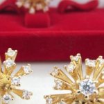 Если уши чернеют от золотых сережек…