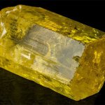 гелиодор минерал