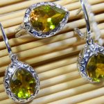 набор с камнем