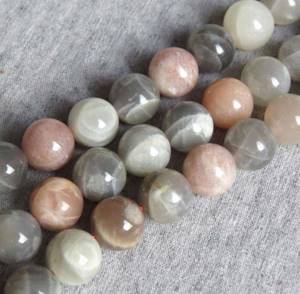 Камень Адуляр: фото, значение, магические свойства, кому подходит по ...