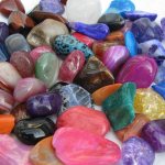 Разноцветные камни