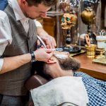 В OldBoy Barbershop заботятся о безопасности клиентов, а наши мастера настолько аккуратно обращаются с бритвой, что алунит просто не понадобится